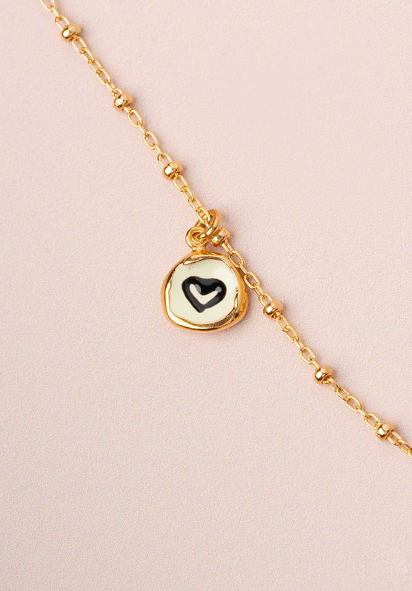 10 Decoart | Gold Happy Face Pearl Necklace Gold-Multi - Image 4