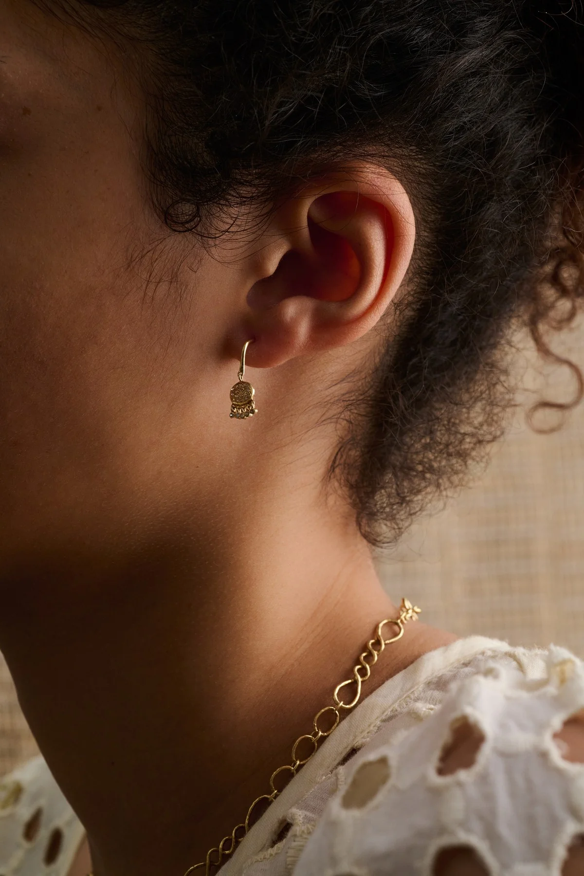 5OCTOBRE | Mael Earring - 24k Gold-Plated Silver with Diamond Metal - Image 3