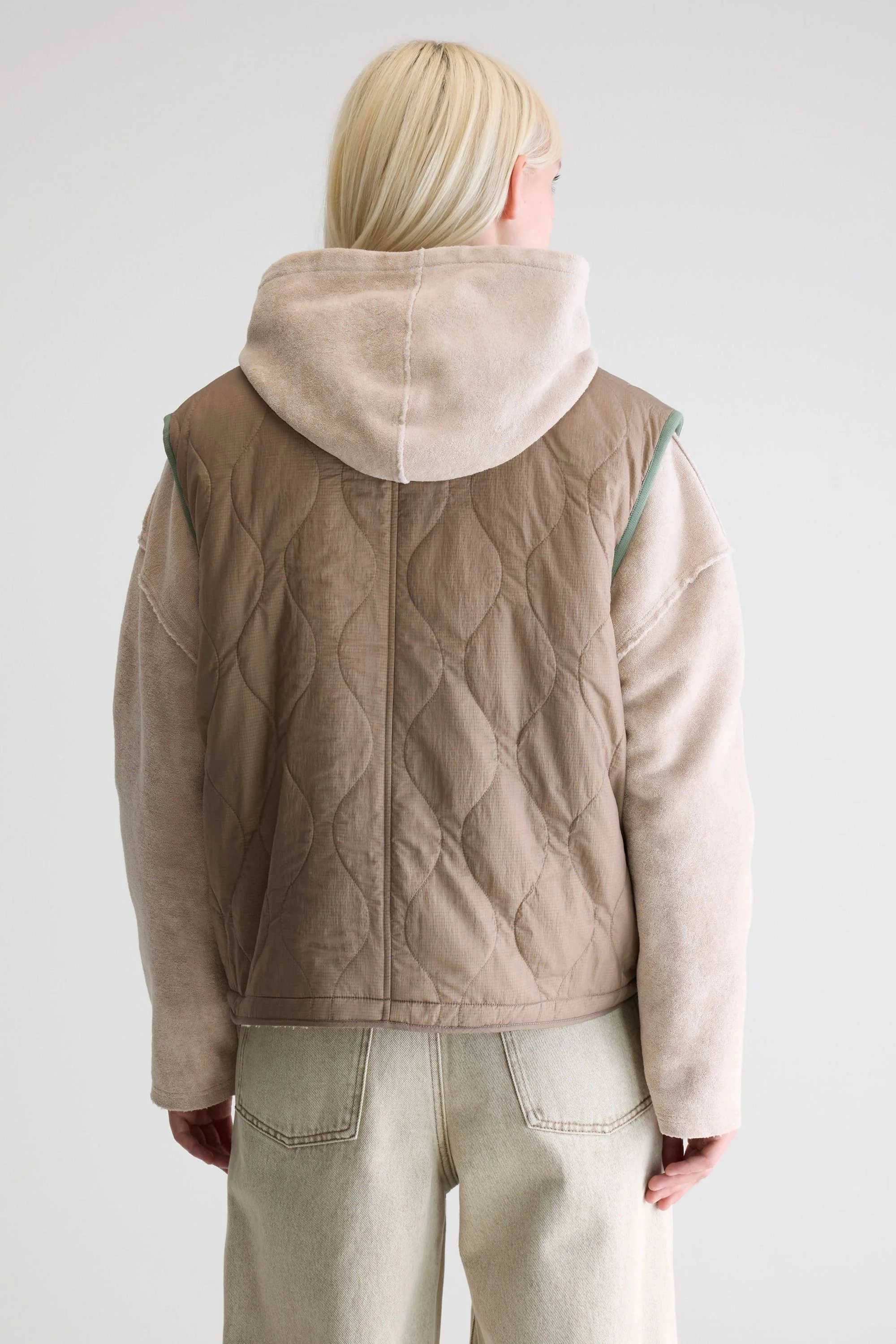 Bellerose | Reversible Teddy & Quilted Gilet - Taupe Peel - Image 4