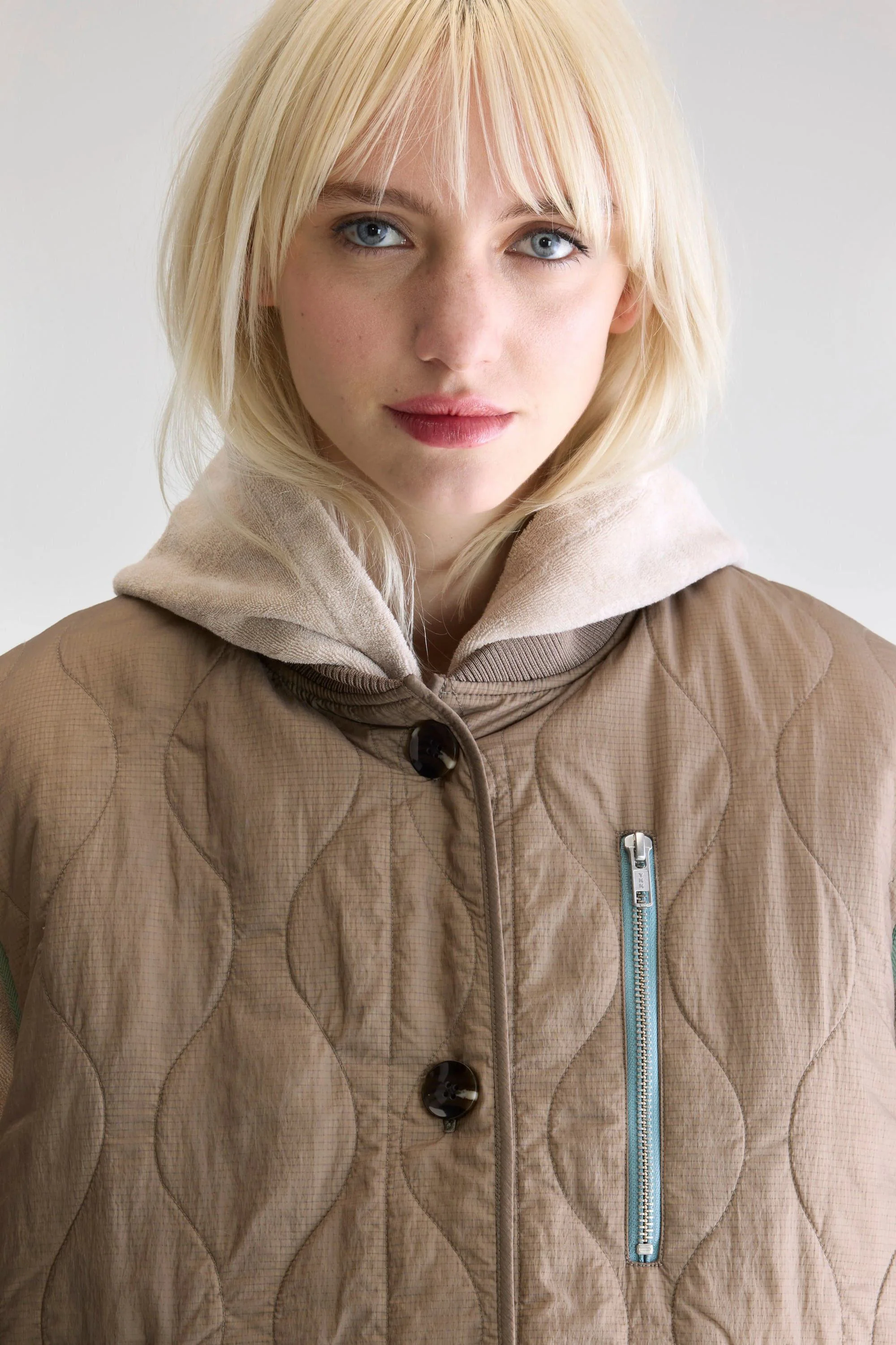 Bellerose | Reversible Teddy & Quilted Gilet - Taupe Peel - Image 5