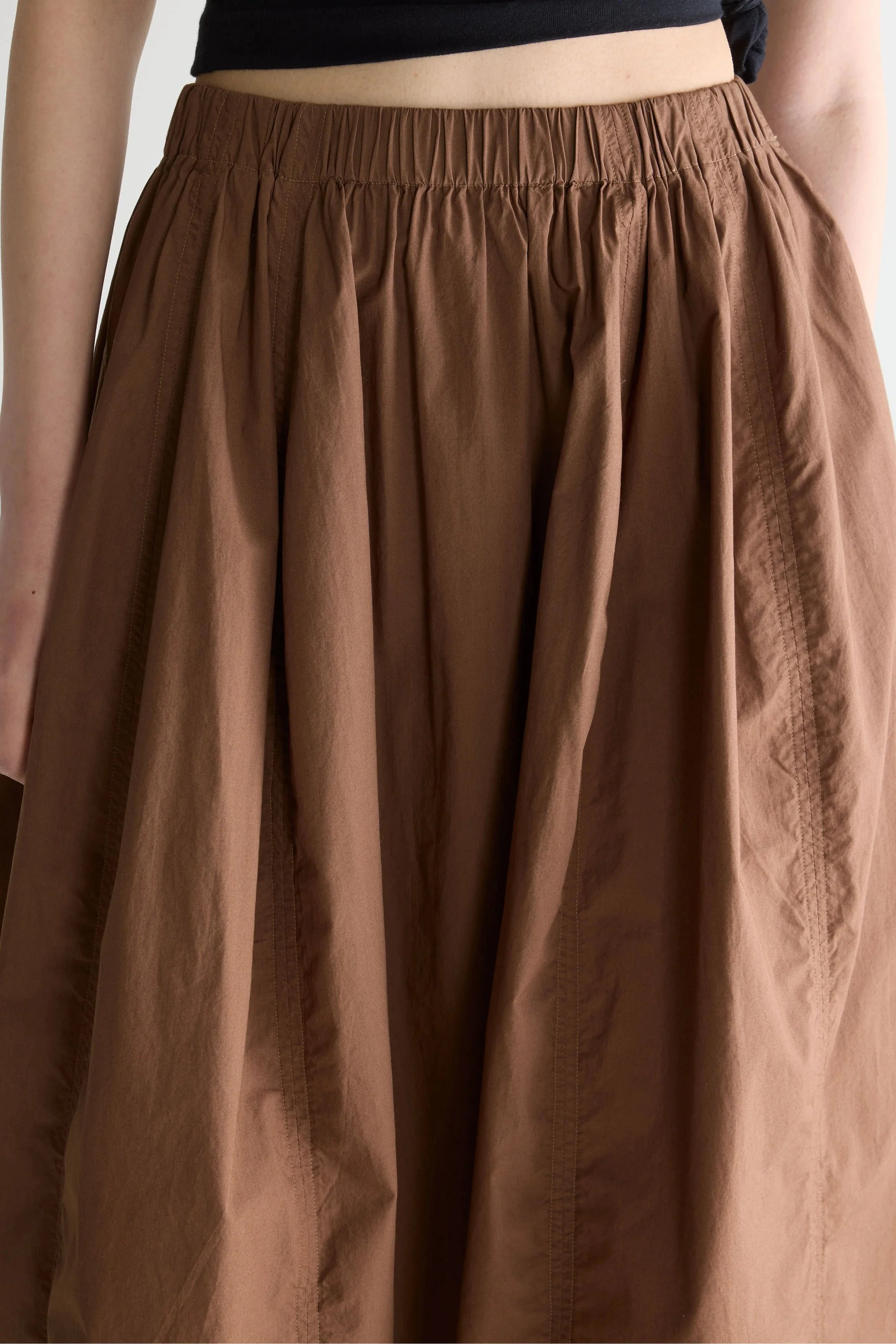 Bellerose | Cinley Midi Skirt in Lightweight Cotton - Chocolate - Image 4