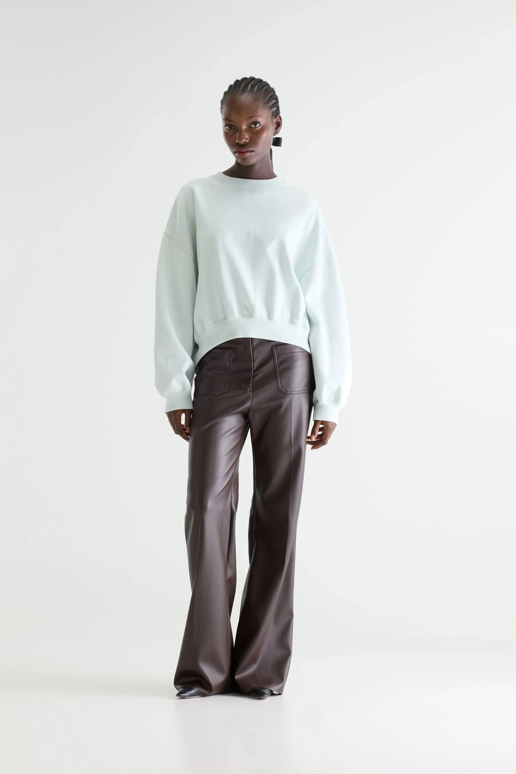 Bellerose | Speckled Grey Cropped Sweatshirt - Contrast Embroidery Agua-Verde - Image 2