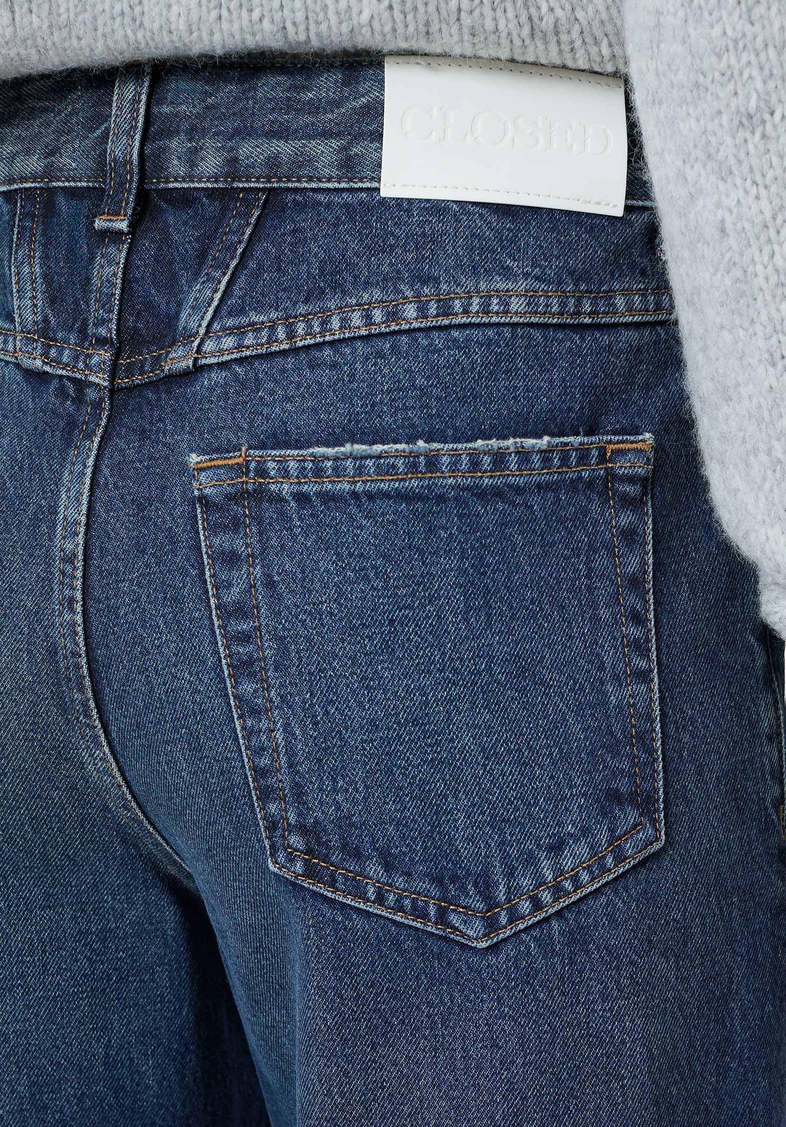 Closed | Nikka Wide-Leg Jeans in Regenerative Cotton Dark-Blue - Image 5