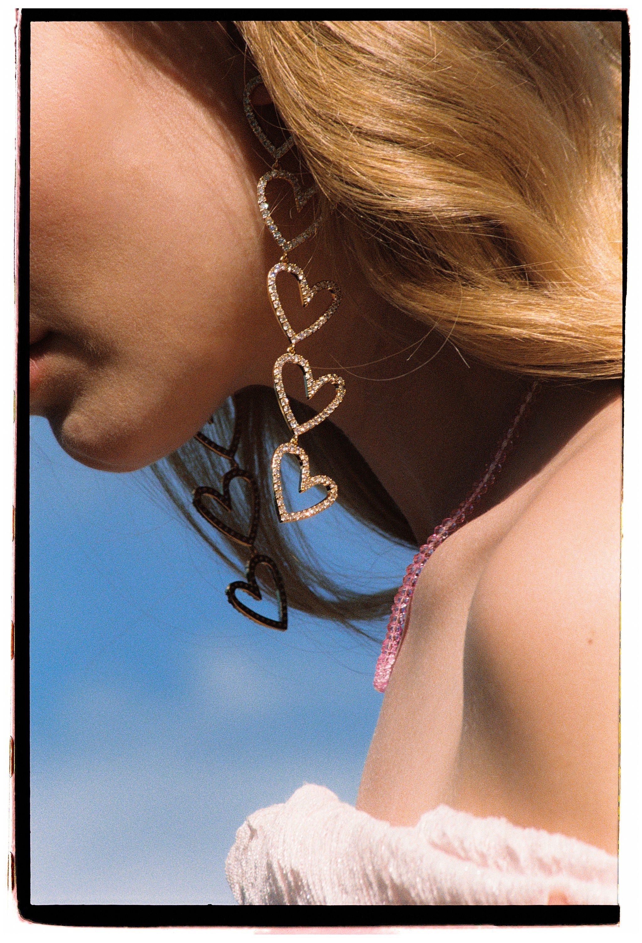 Crystal Haze | Earring Crush On Me - Five-Heart Drop Earrings Gold - Image 8