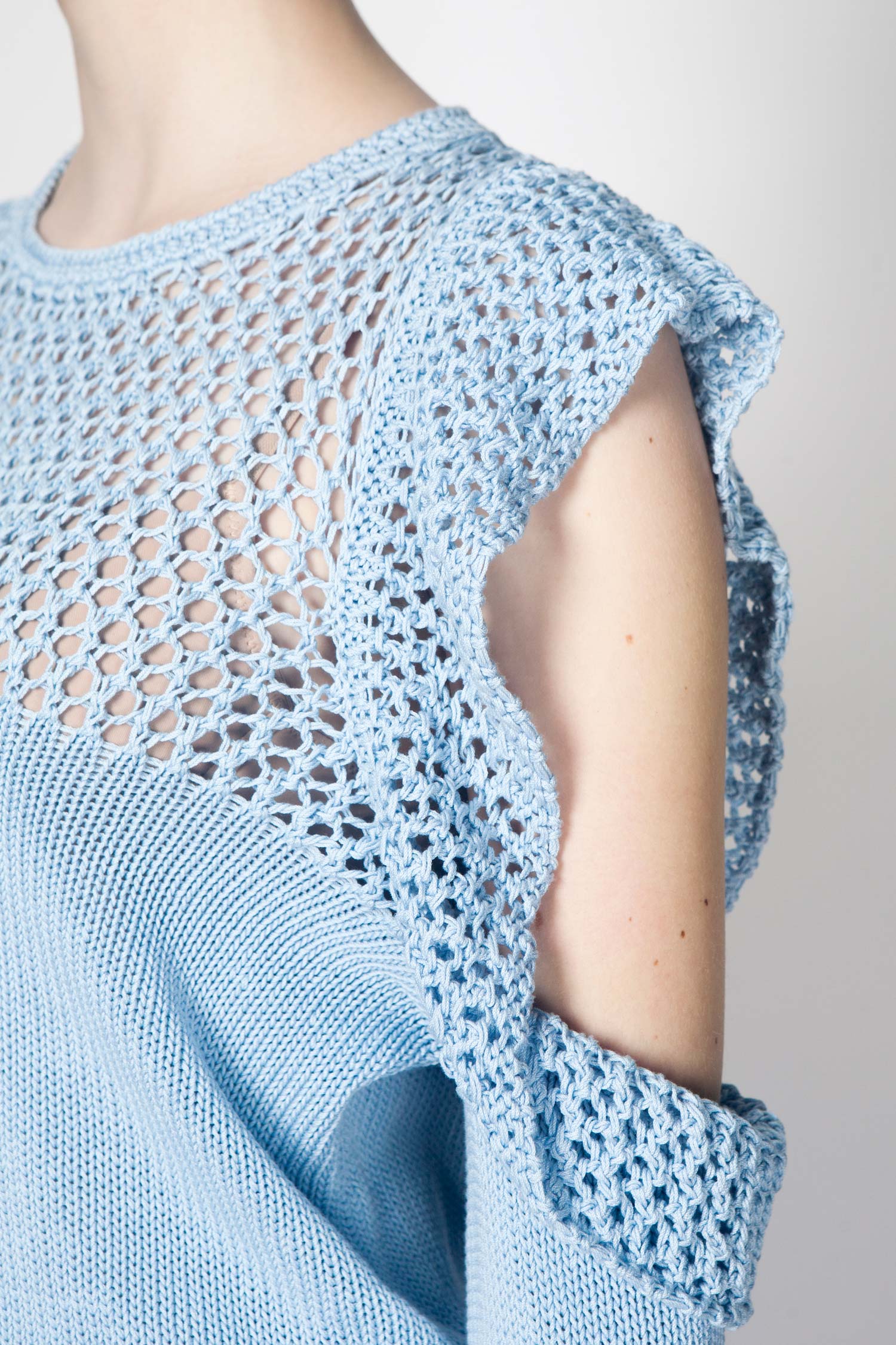 Philosophy | Cut-Out Sweater with Elongated Sleeves - Blue - Image 4