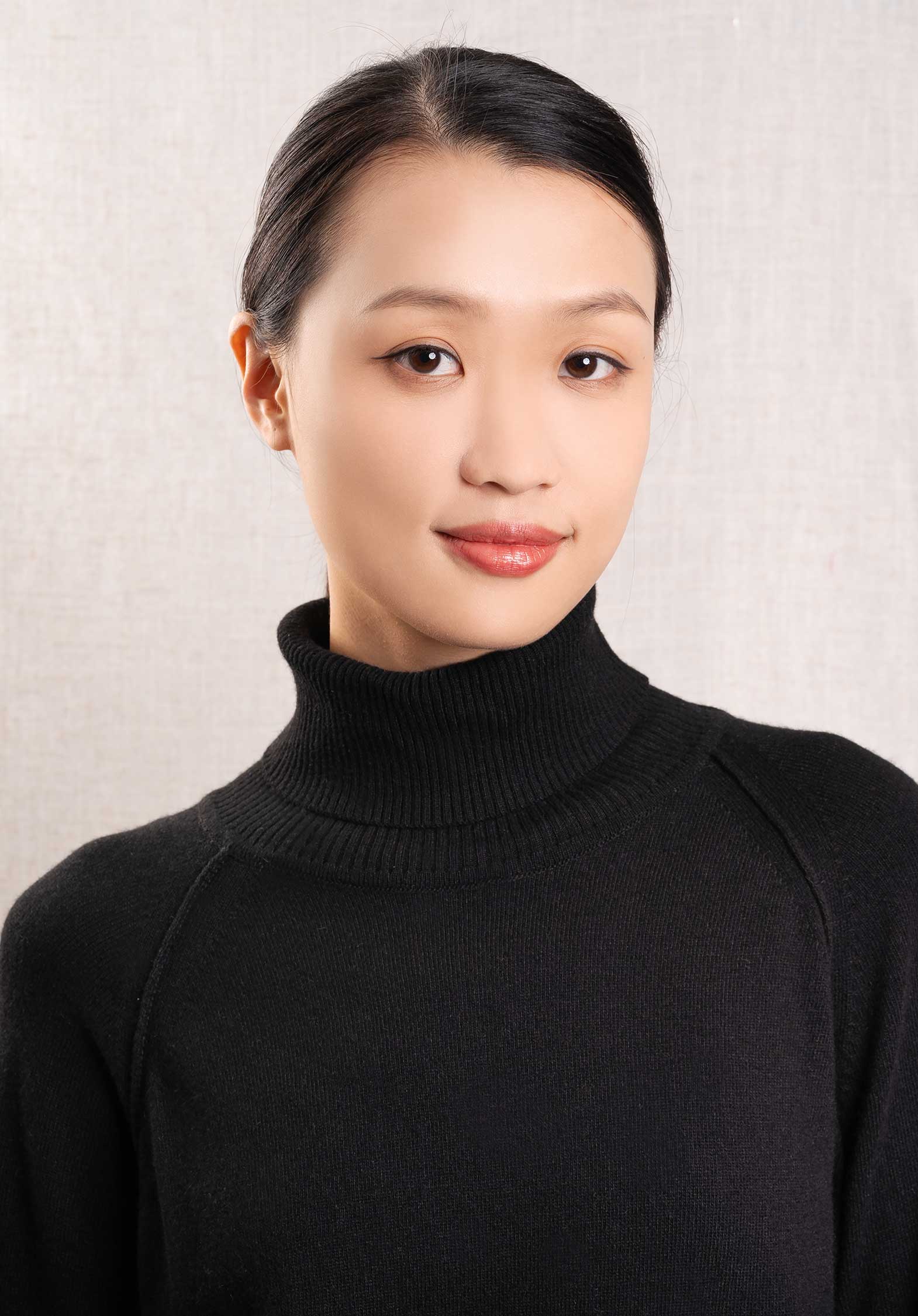 Diega | Turtleneck Knit in Black - Fine Cashmere Blend - Image 3