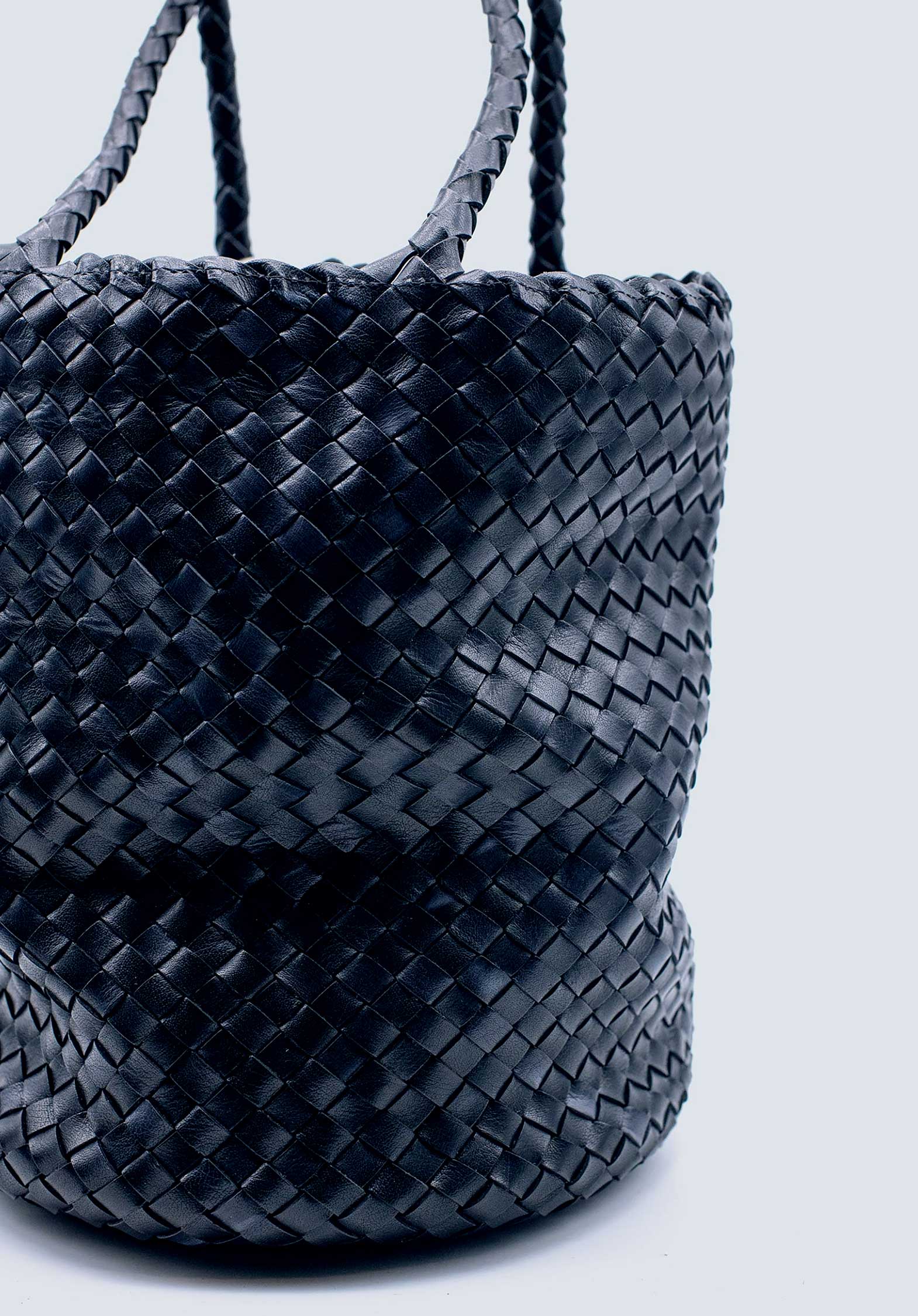 Dragon | Jacky Bucket Tote - Buffalo Leather Marine - Image 4