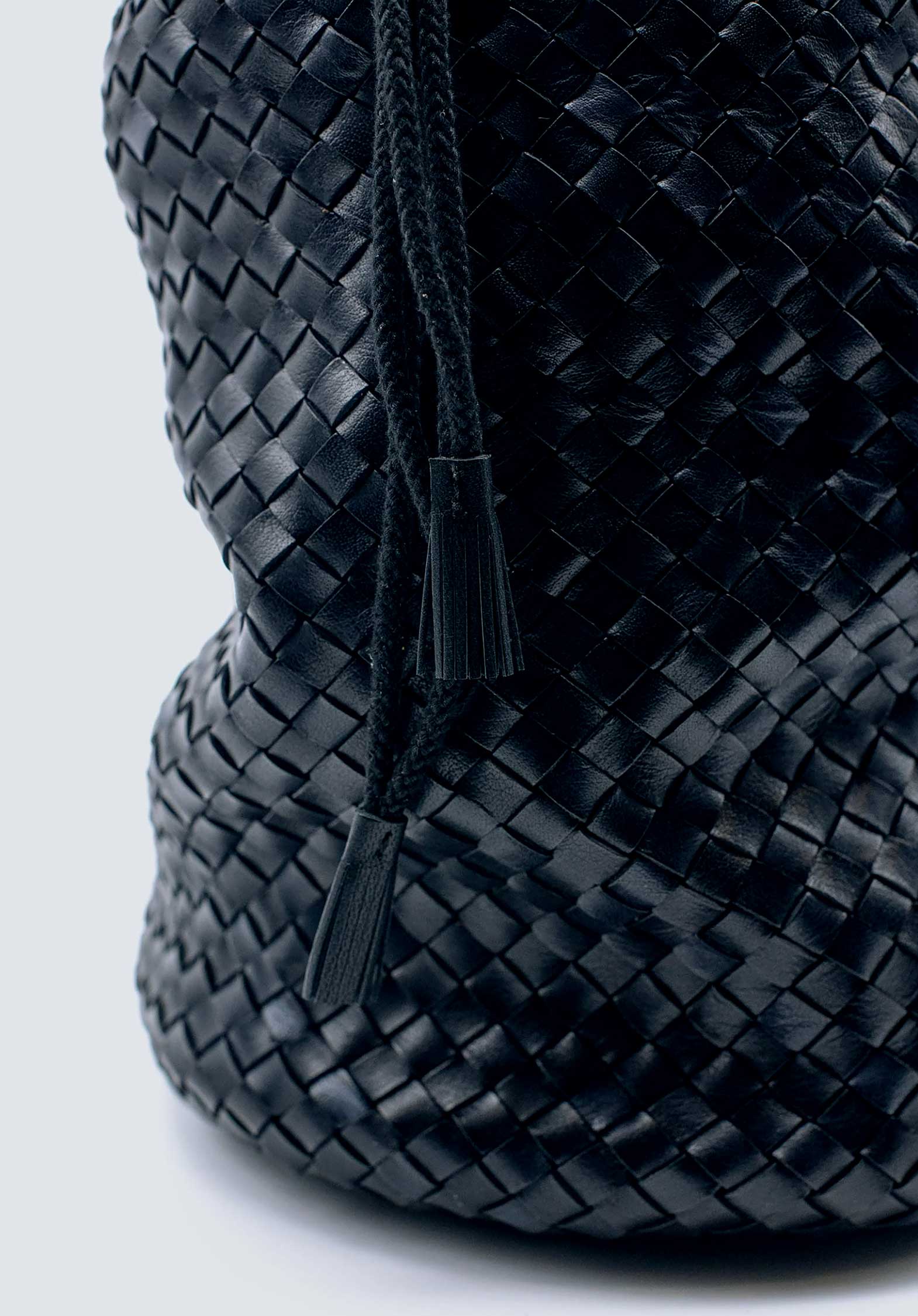 Dragon | Jacky Bucket Tote - Buffalo Leather Marine - Image 5