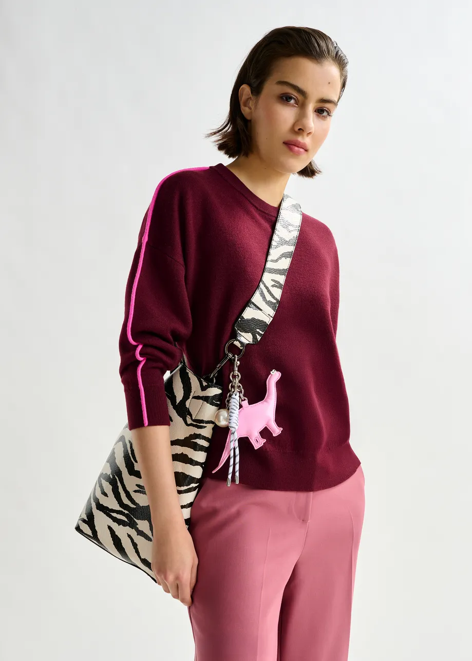 Essentiel Antwerp | Key Charm Ilyas - Dinosaur Bag Charm with Pearl Detail Lilac-Cloud - Image 3