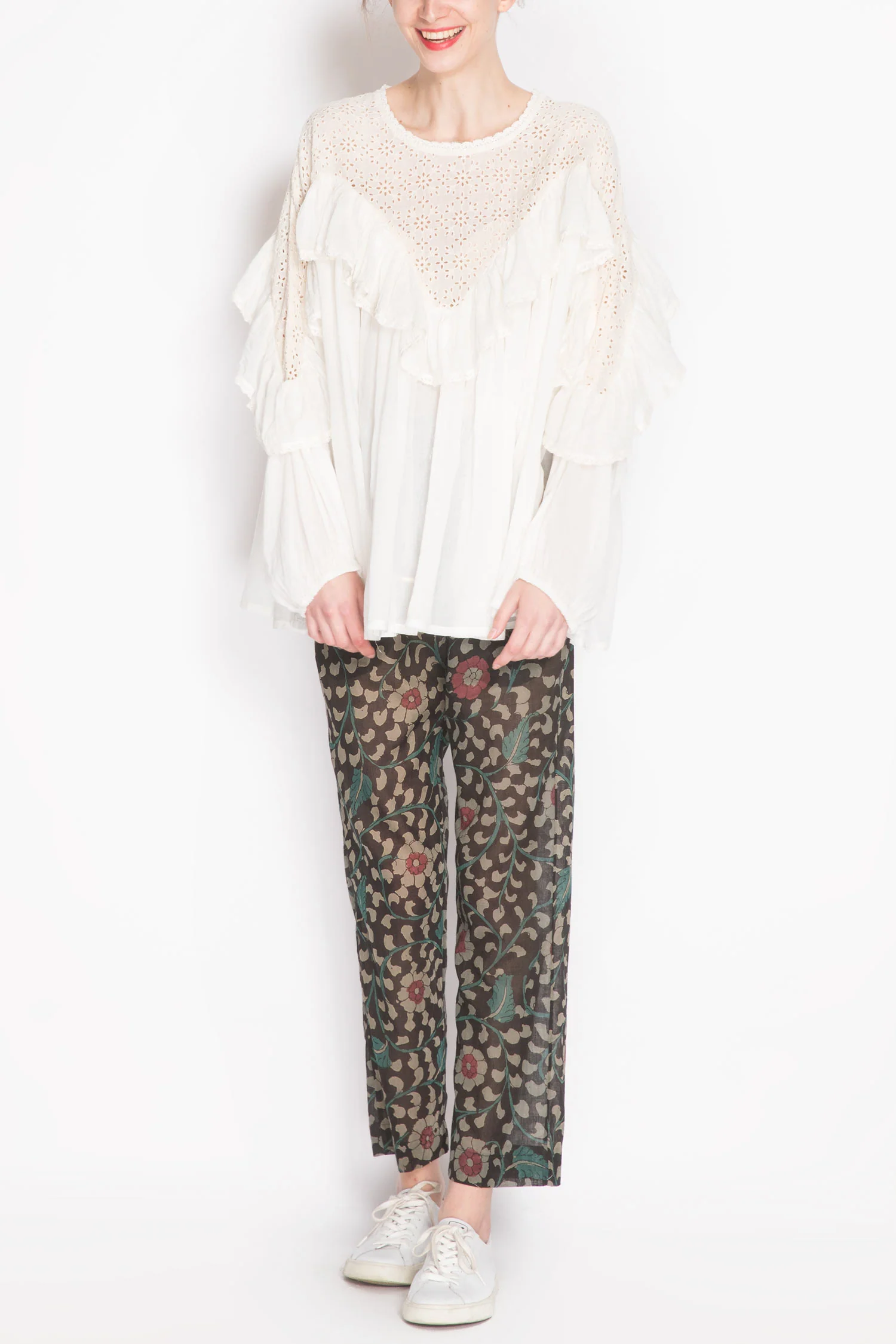 Laurence Bras | Muted Floral Print Tapered Pants in Handloom Cotton - Image 4