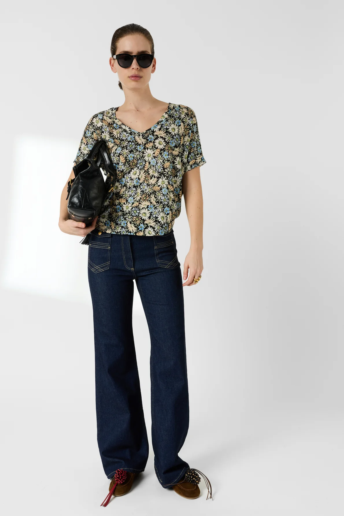 Gérard Darel | Malinae Floral V-Neck T-Shirt - Navy Blue - Image 3
