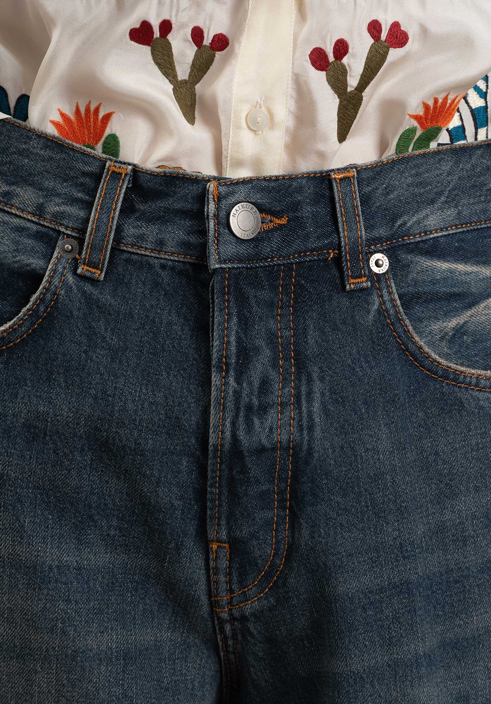 Haikure | Bethany Short Jeans - Intense-Blue - Image 4