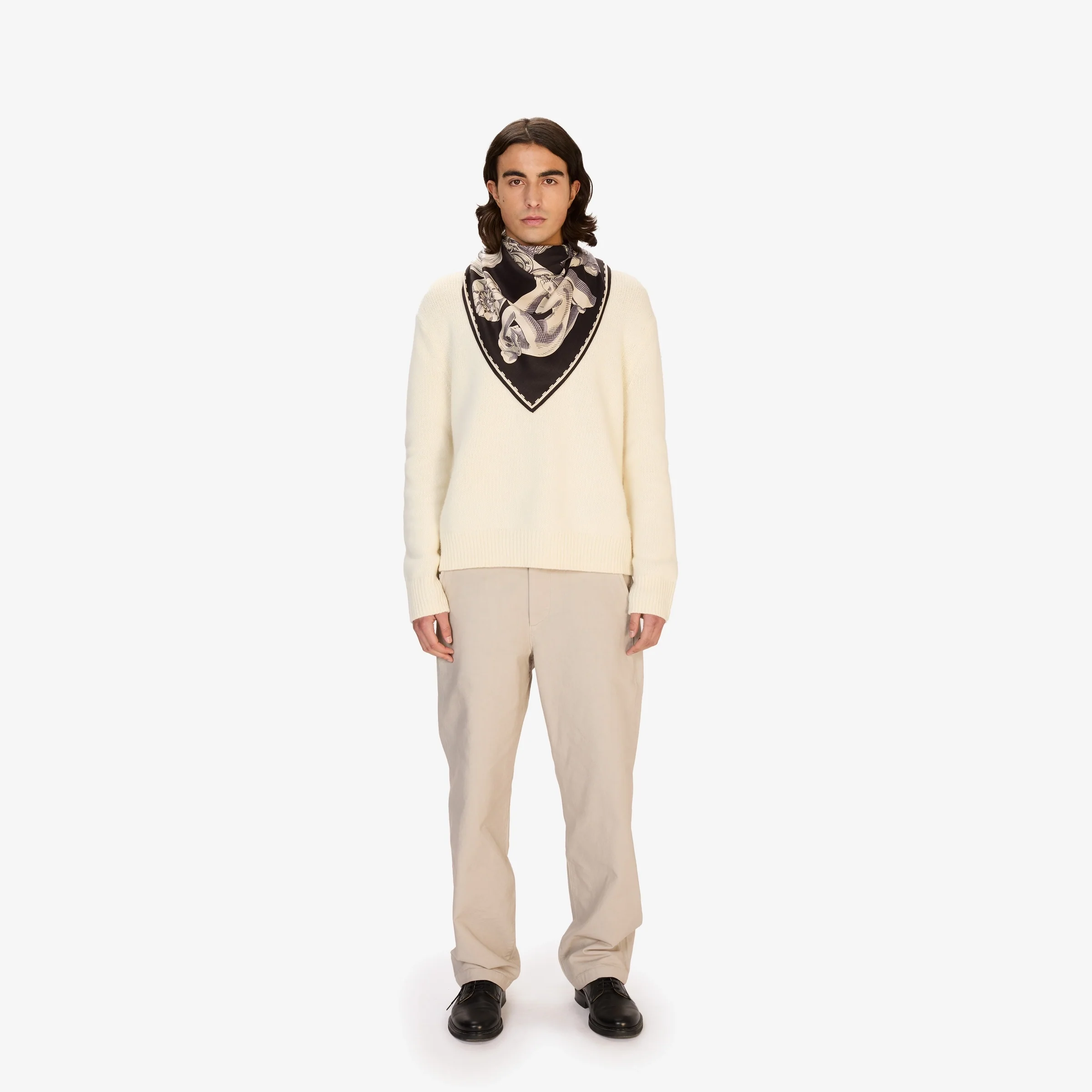 Inoui | 130cm Square Scarf in Silk Modal Black - Image 4