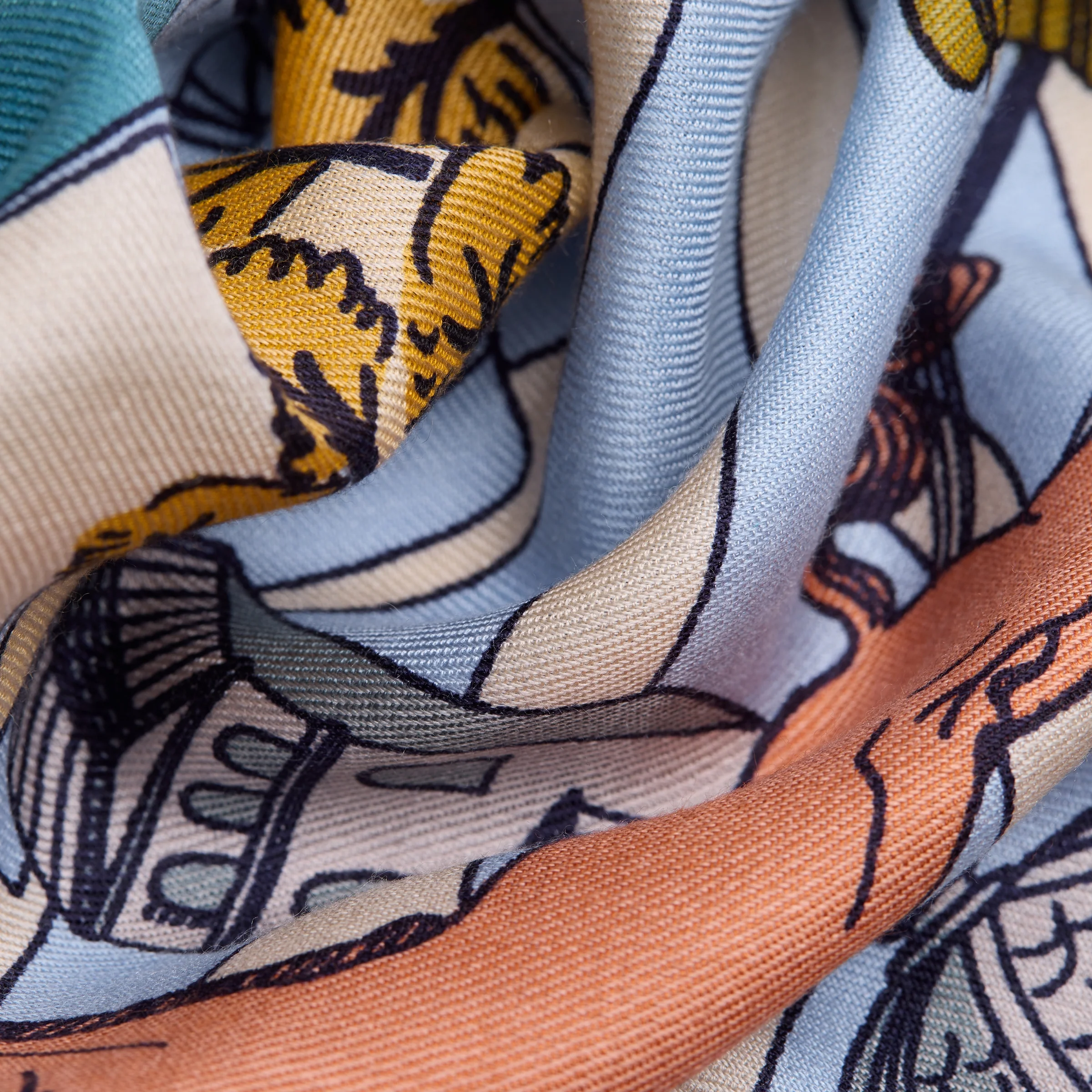 Inoui | Square Scarf with Hand-Rolled Edge Grey - Image 8