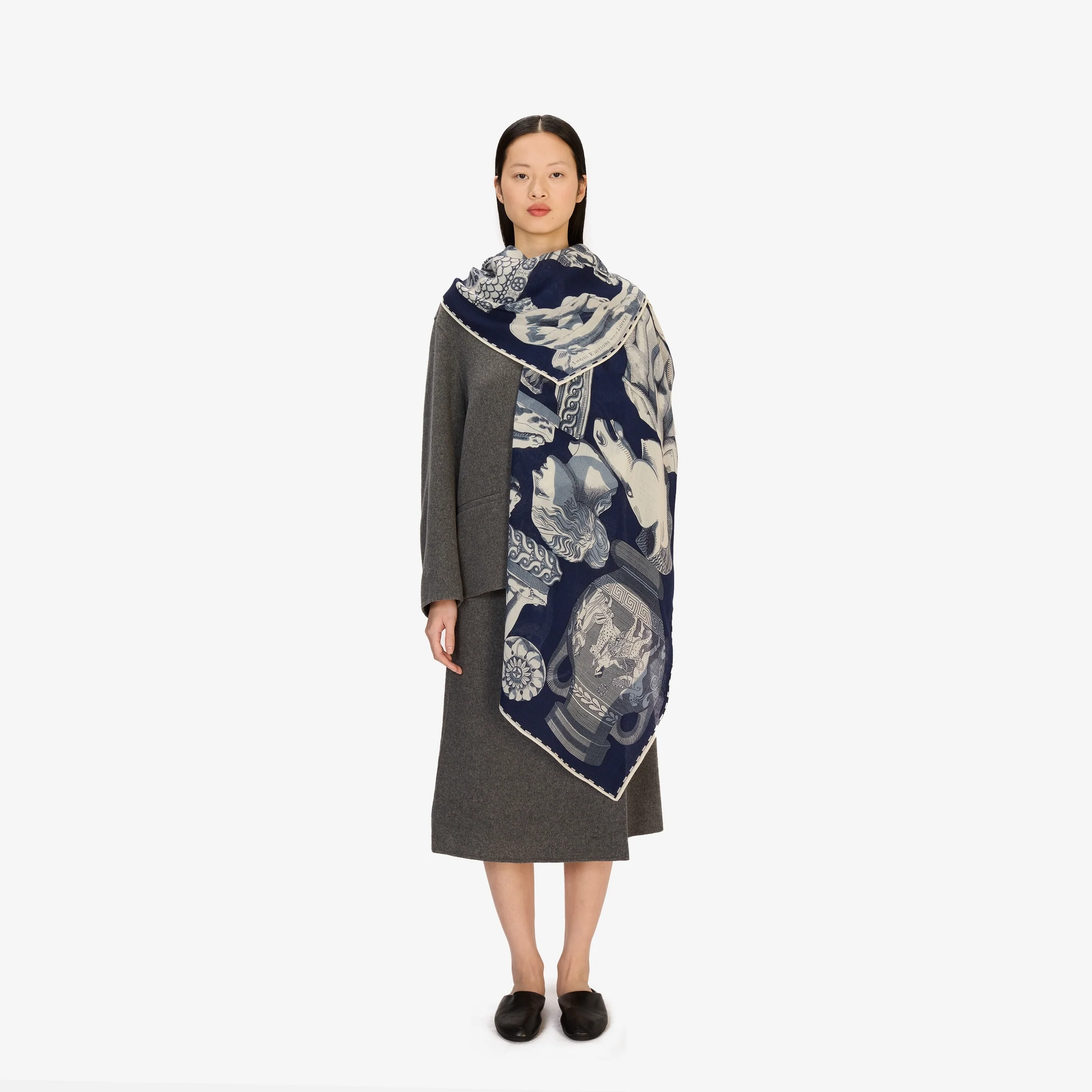 Inoui | Louvre Edition Wool Scarf - Hand-Printed Art Navy - Image 3