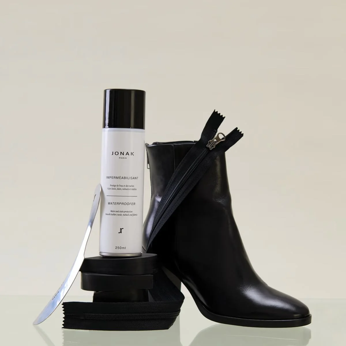 Jonak | Waterproofing Shield for Suede & Nubuck Divers