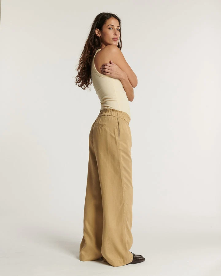 Lab Dip | Napa Tencel Straight Wide Trousers Praline - Image 3