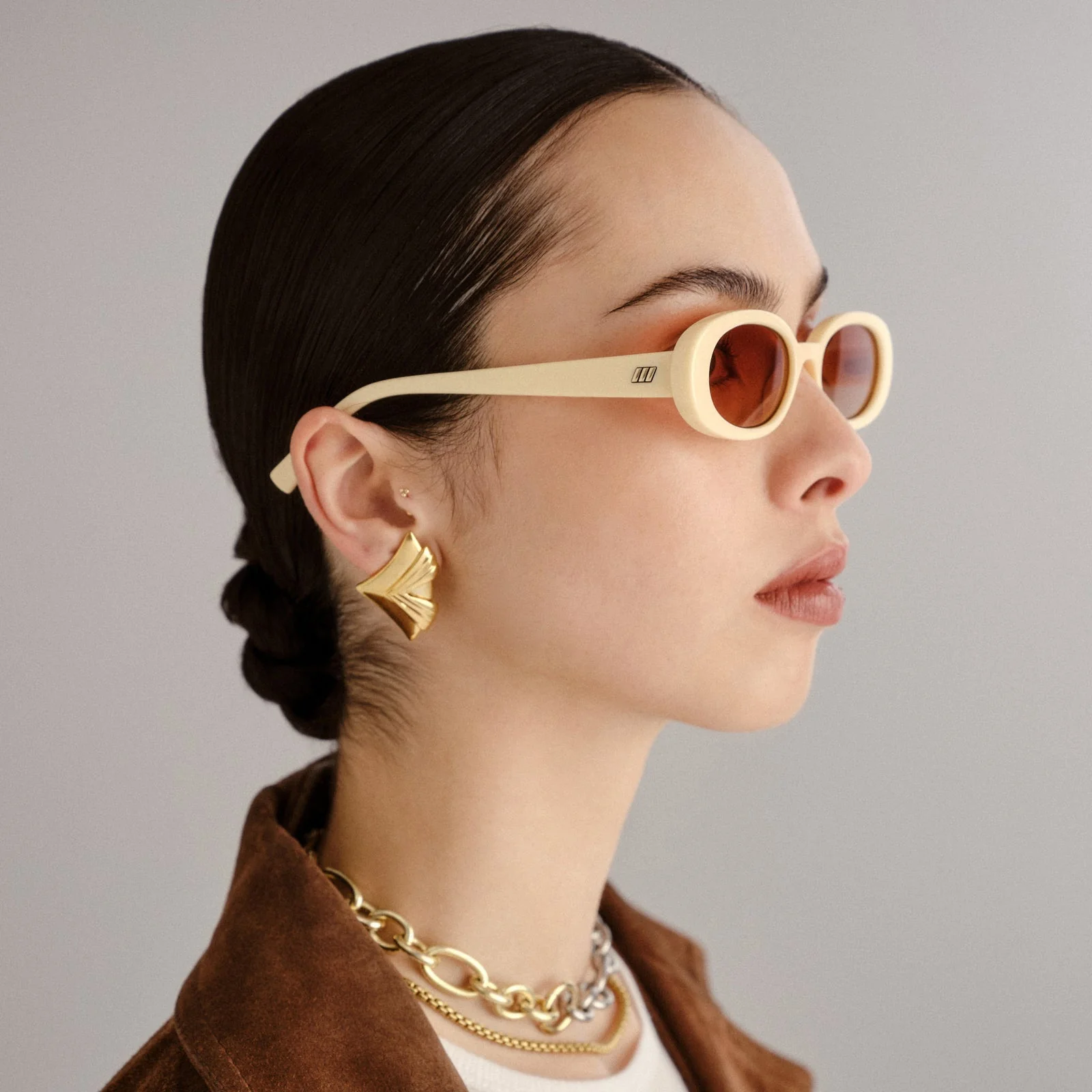 Le Specs | Outta Love 229 Sunglasses - Oval Ecru - Image 5