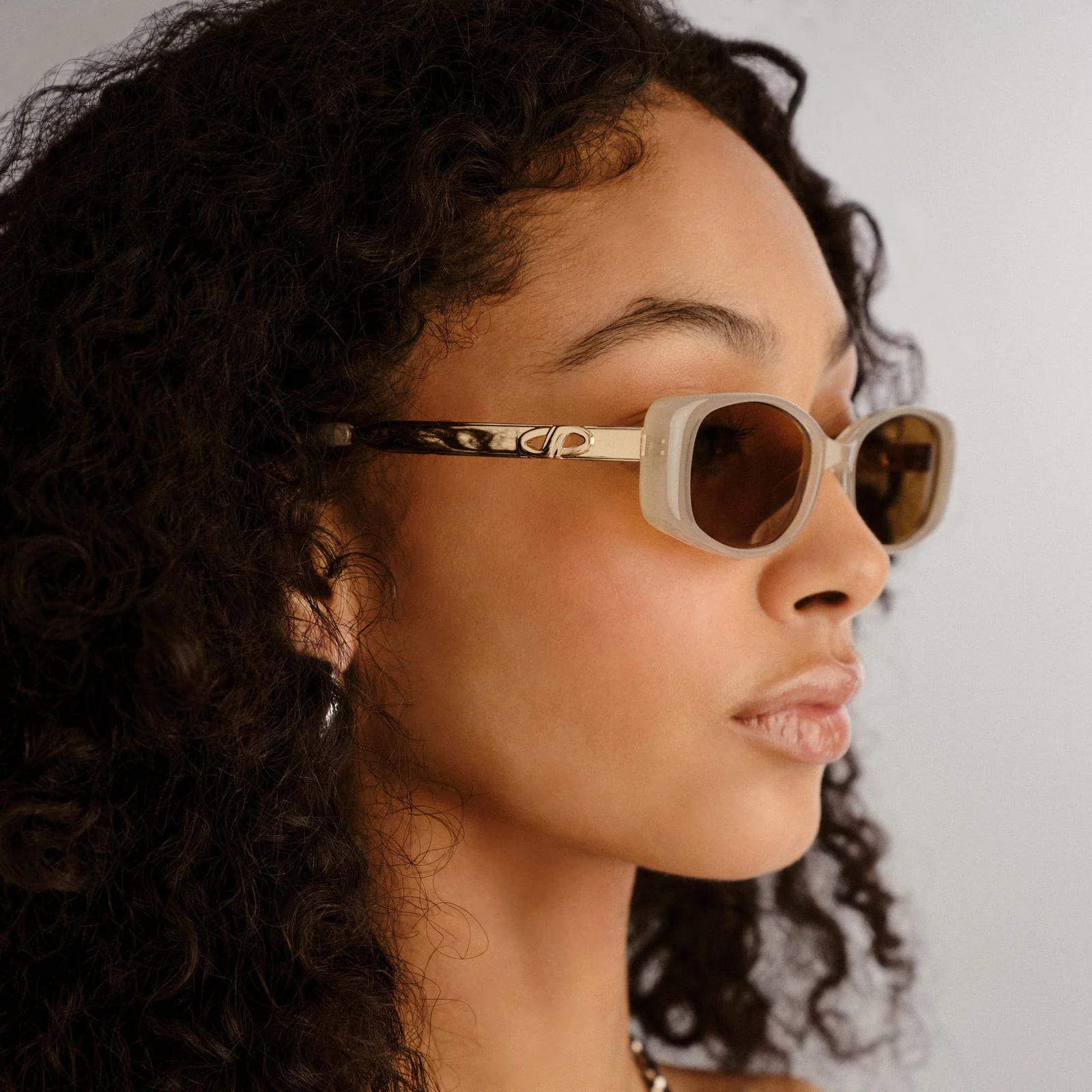 LE Specs | Starlight 115 Rectangle Sunglasses - Tan Oatmeal - Image 5