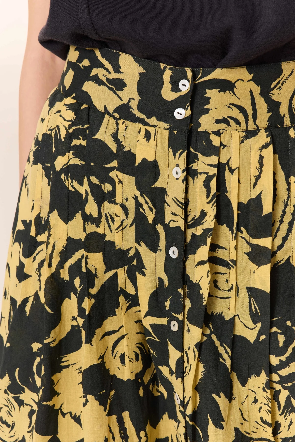 Leon & Harper | Joni Rose Floral Maxi Skirt - Organic Cotton Yellow - Image 5