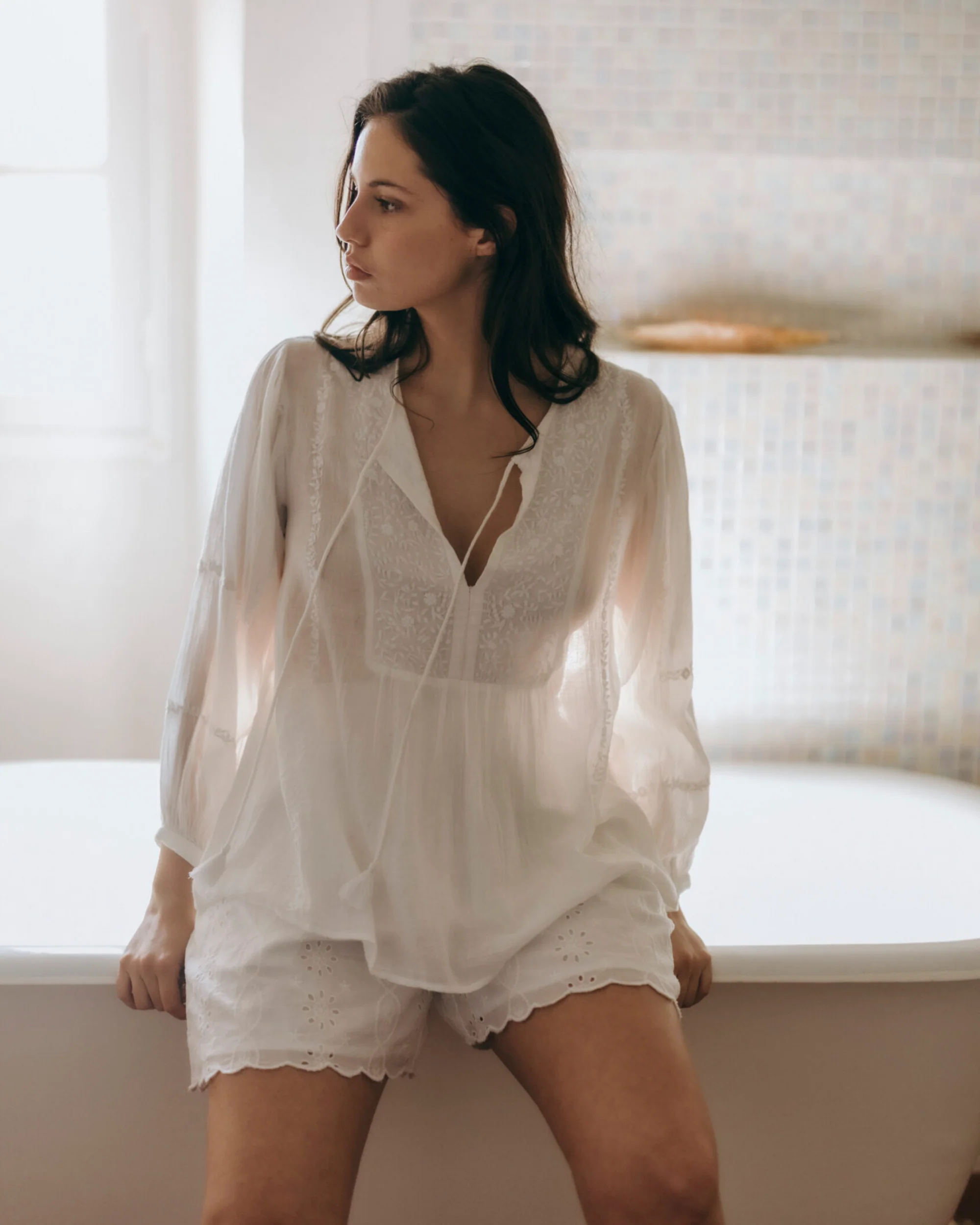 Marlo | Jaipur Tunik - Oversized Cotton Tunic in White - Image 2