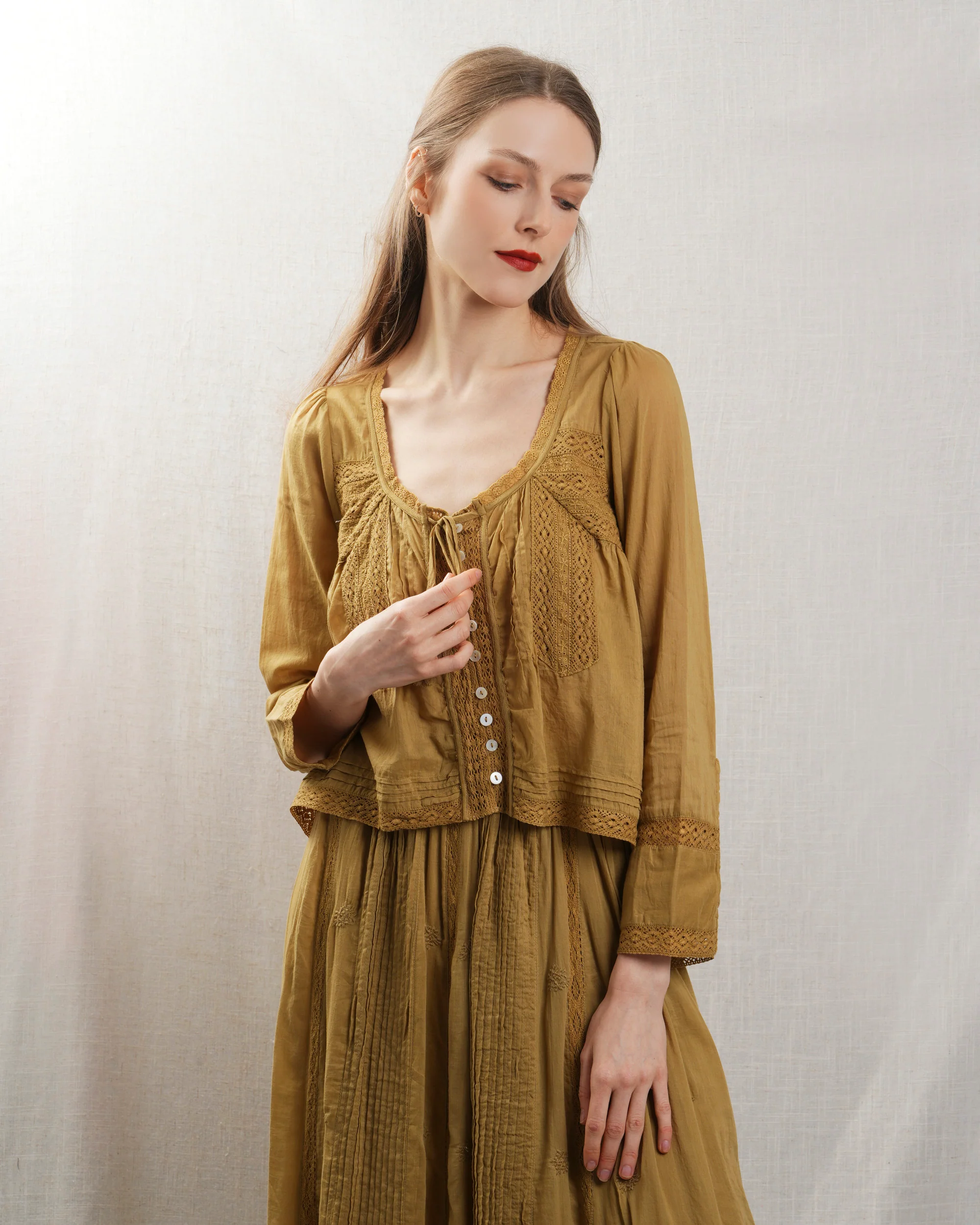 Marlo | Jude Cotton Blouse in Tabaco