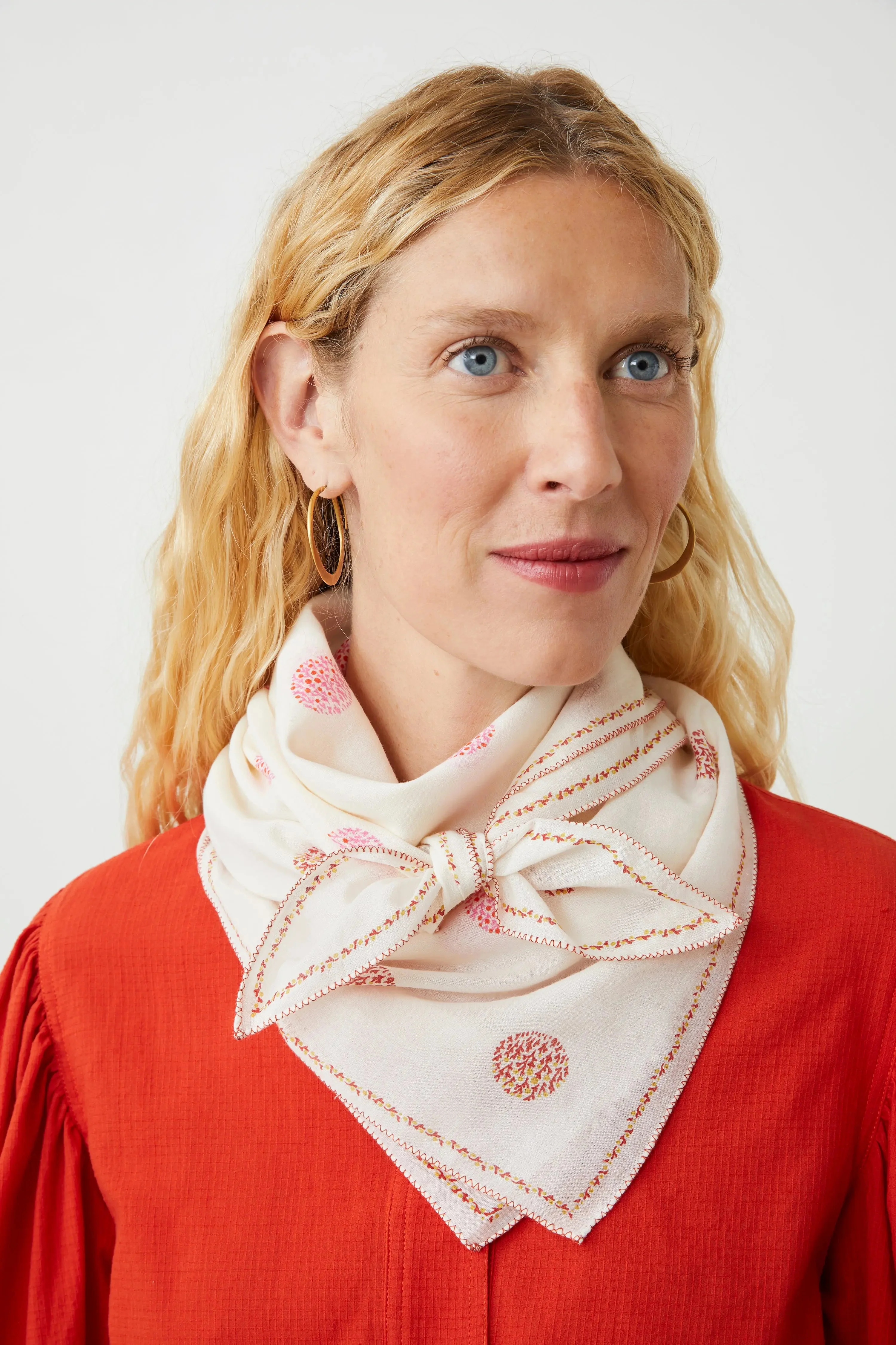 Moismont | Pearl 820 Cotton Scarf - Polka Dot Square Letter