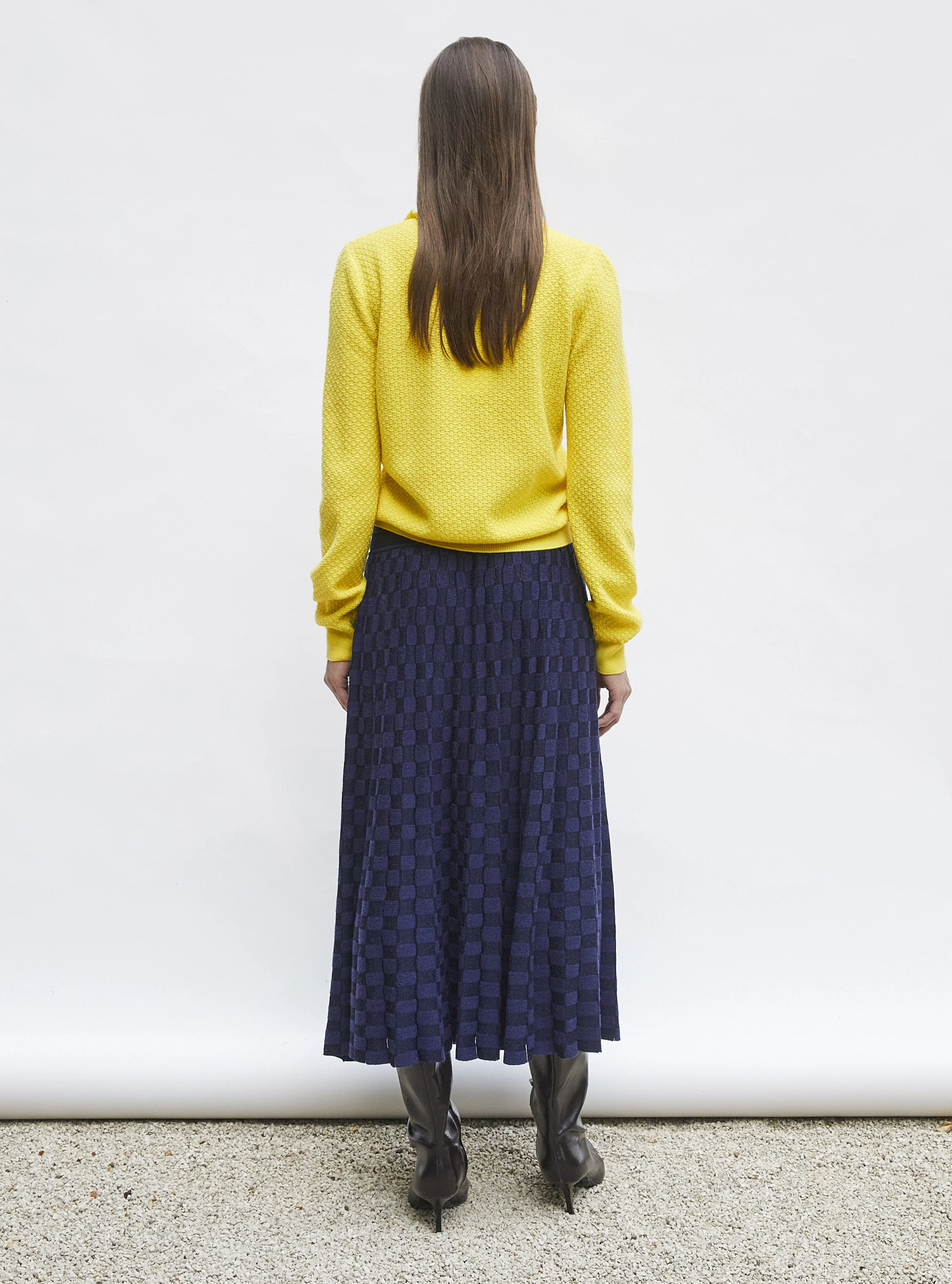 Molli | Fine Wool Pullover with Ruffled Collar - Limoncello - Image 4
