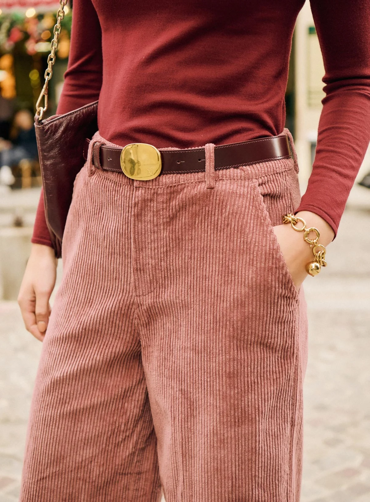 Petite Mendigote | Leather Belt with Gold Buckle Bordeaux - Image 2