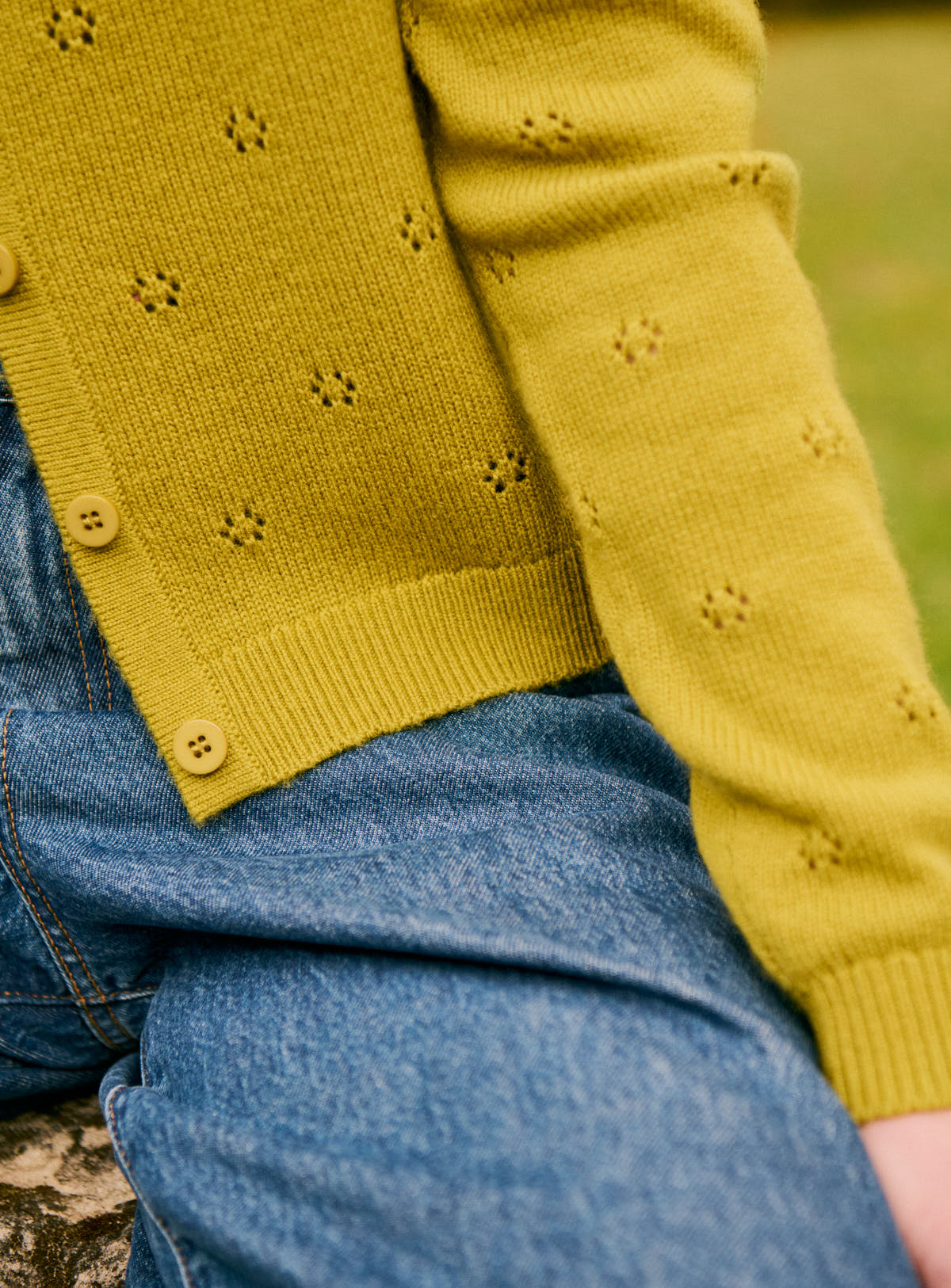 Petite Mendigote | Myriam Fine Knit Merino Wool Cardigan - Pistache - Image 2