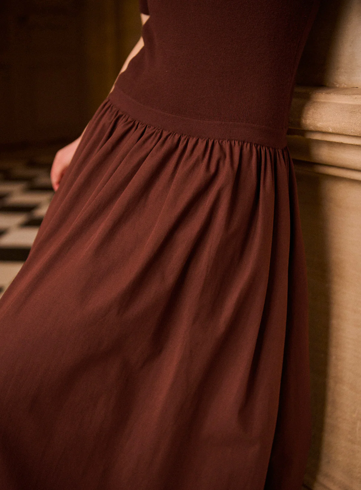 Petite Mendigote | Laura 126 Two-Tone Knit Midi Dress Brown - Image 3