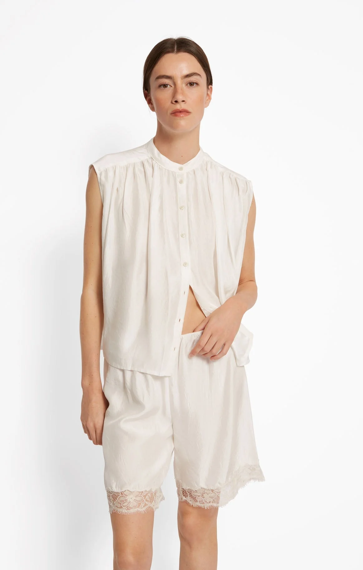 Roseanna | Arlo Moss Lace-Trim Satin Shorts - White - Image 3