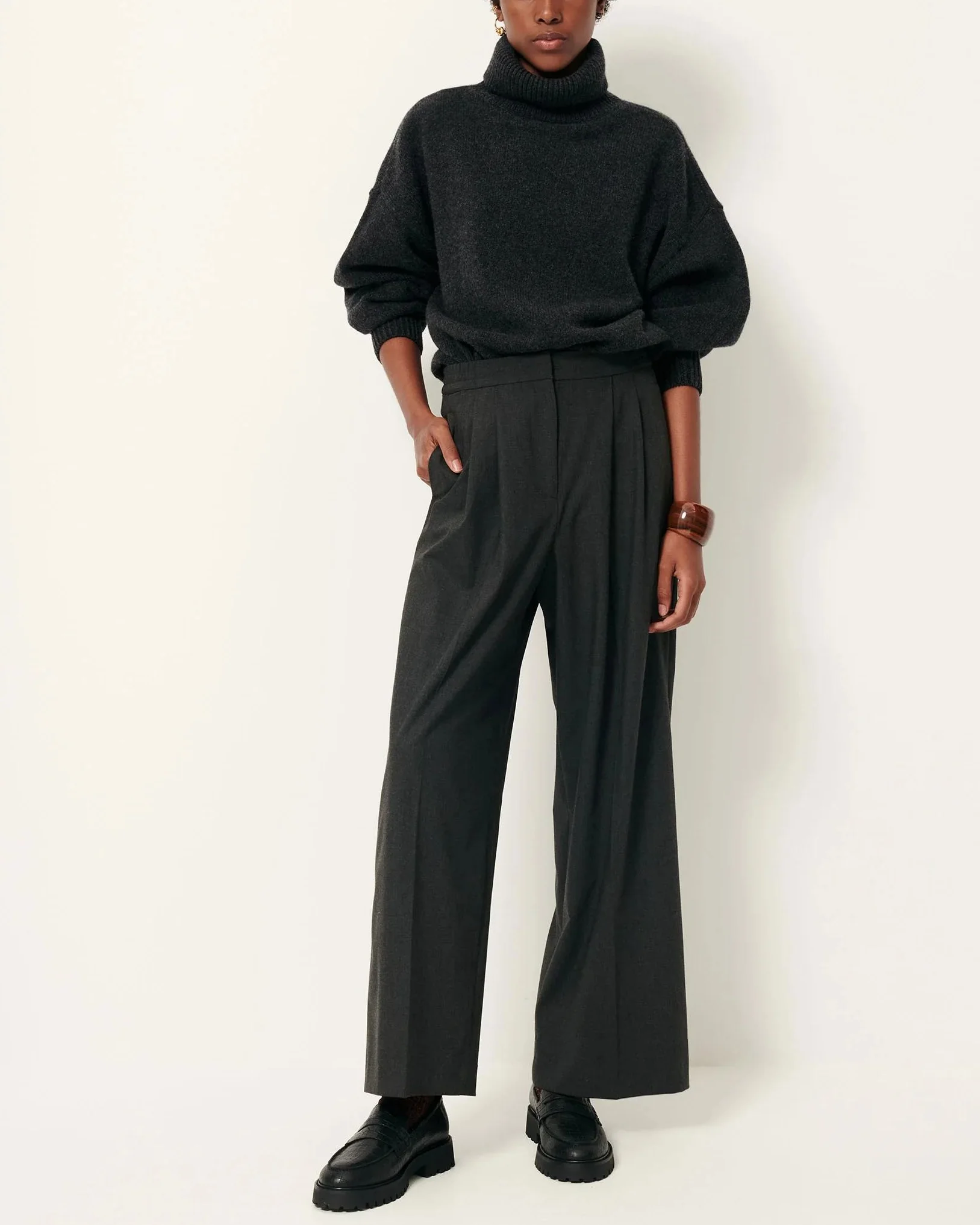 Sessun | Hojiki Pleated Straight-Leg Trousers Graffit