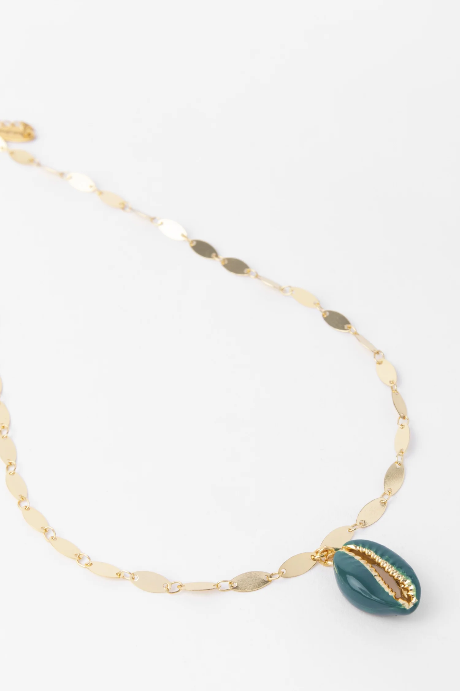 Shaker Jewels | Cowrie Shell Pendant Necklace - Natural - Image 2