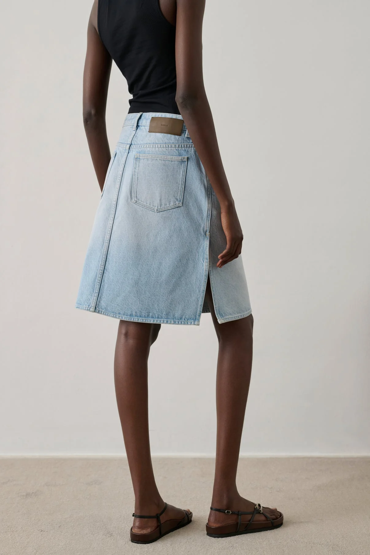 Soeur | Denim Skirt Elyne - Straight Knee-Length in Bleu-Clair - Image 3