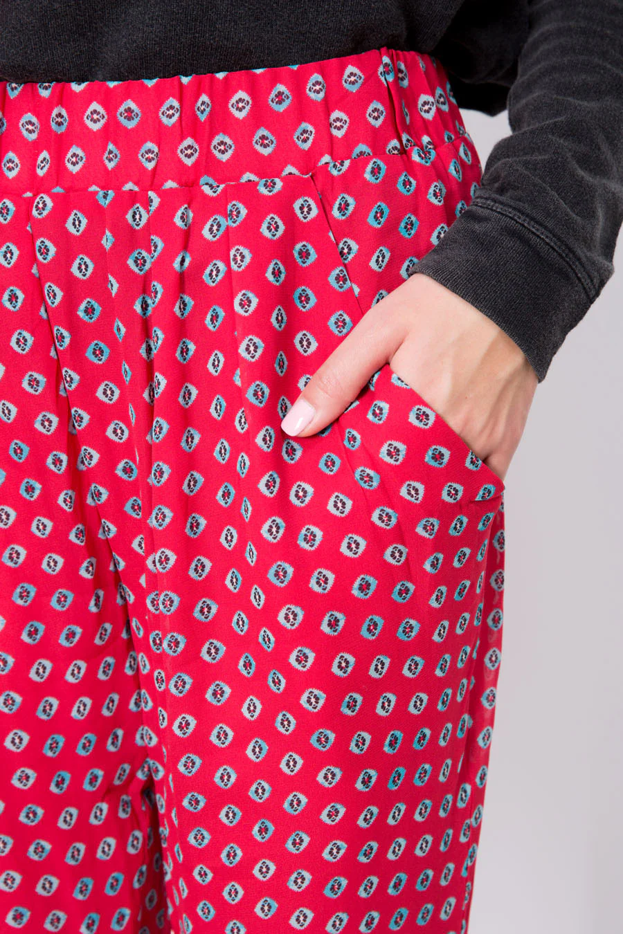 Toupy | Straight Leg Crepe Pants - Relaxed Fit with Side Pockets - Image 5