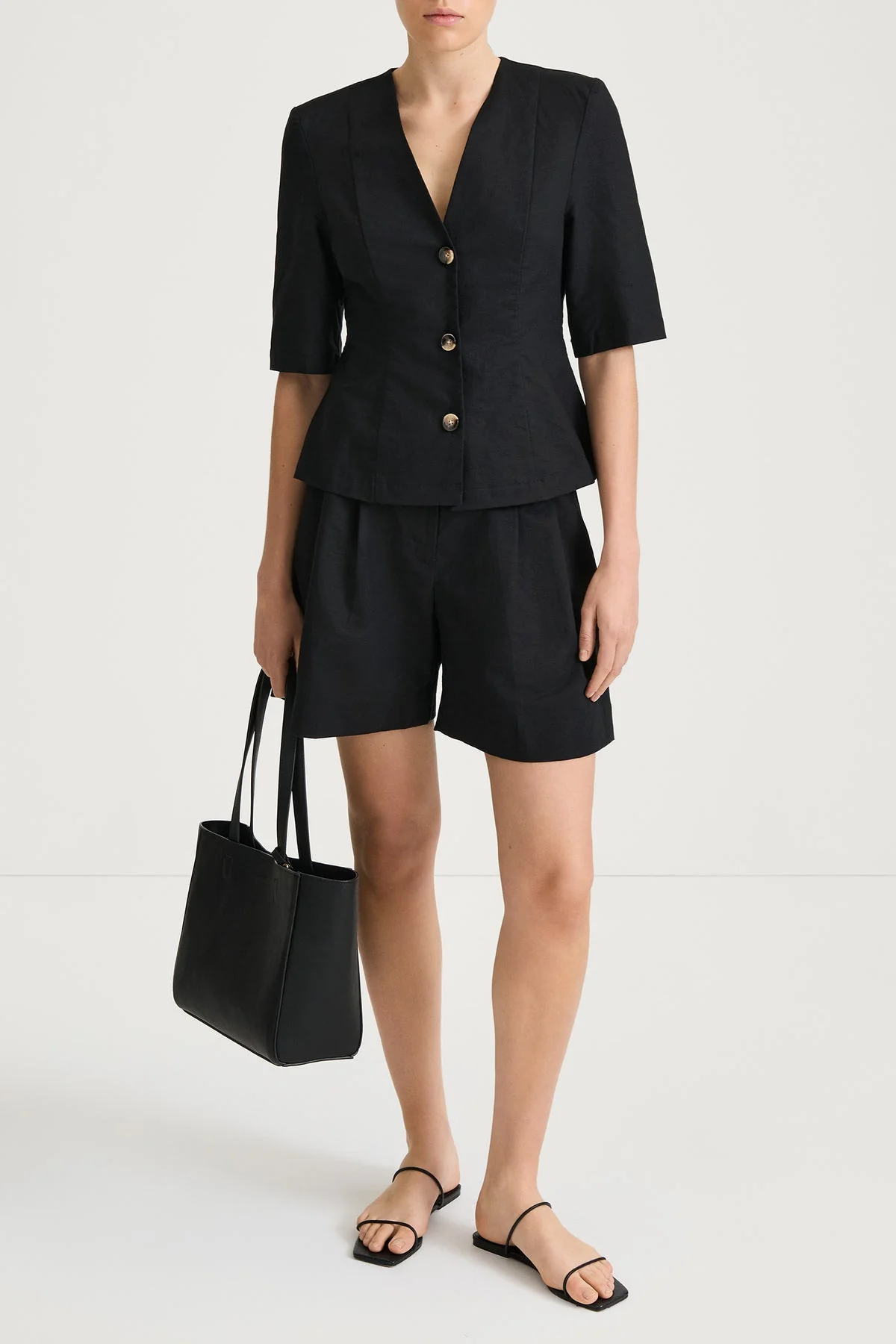 Stylein | Sabra Blouse - Linen-Cotton V-Neck Black