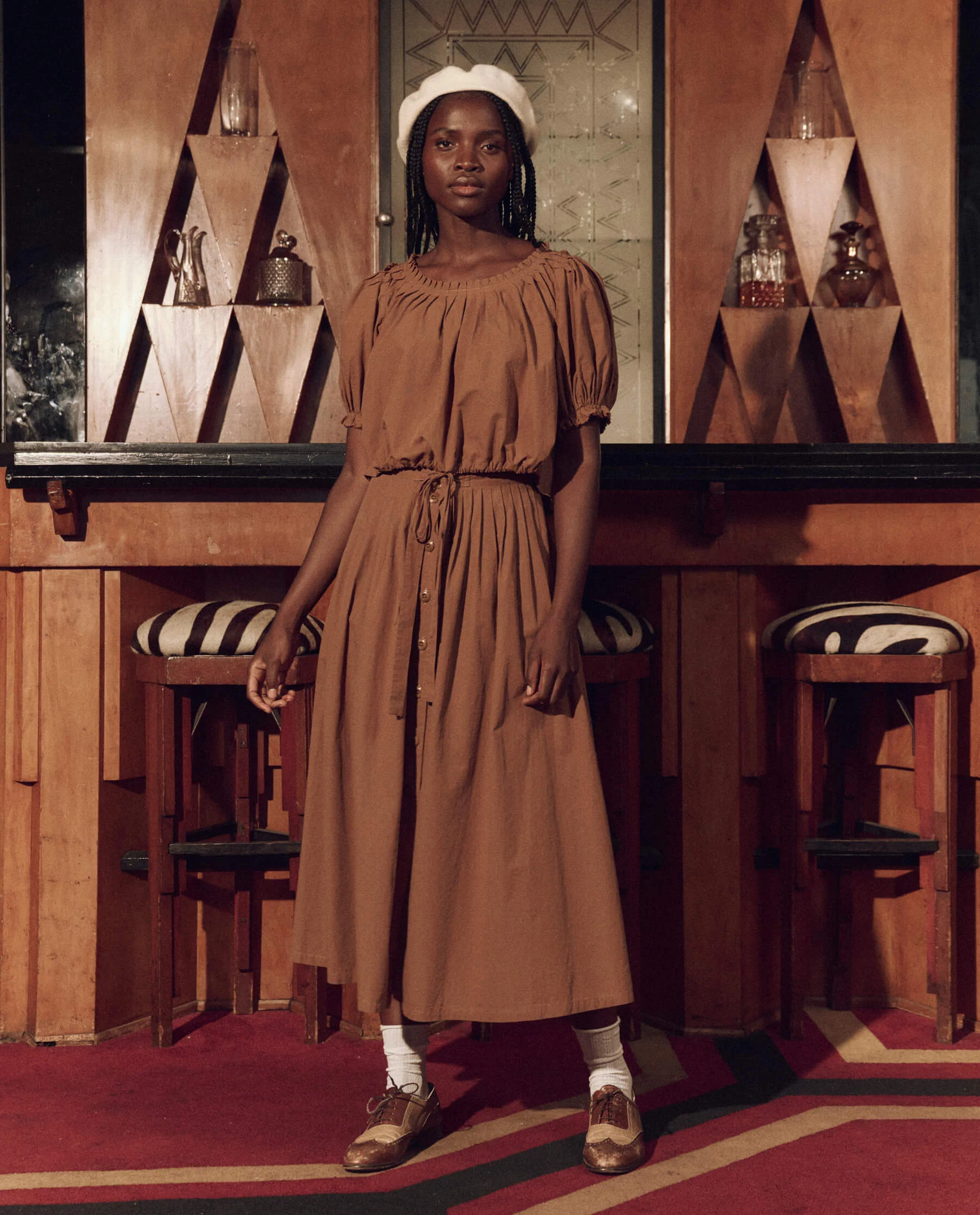 The Great | Treeline Skirt in - High-Waisted Pleated Skirt Suntan - Image 4