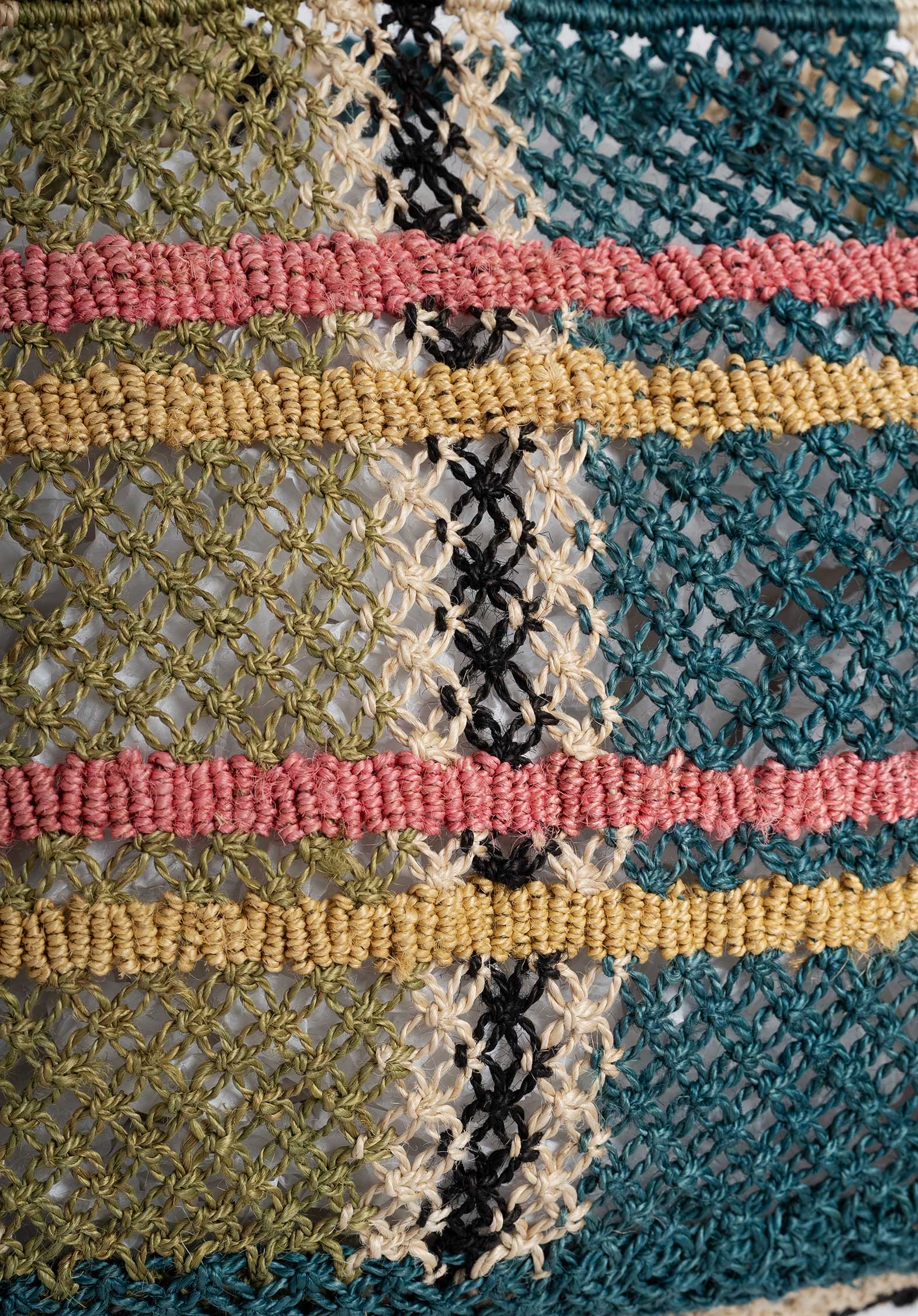 The Jacksons | Beach Bag in Tartan Jute Highland - Image 5