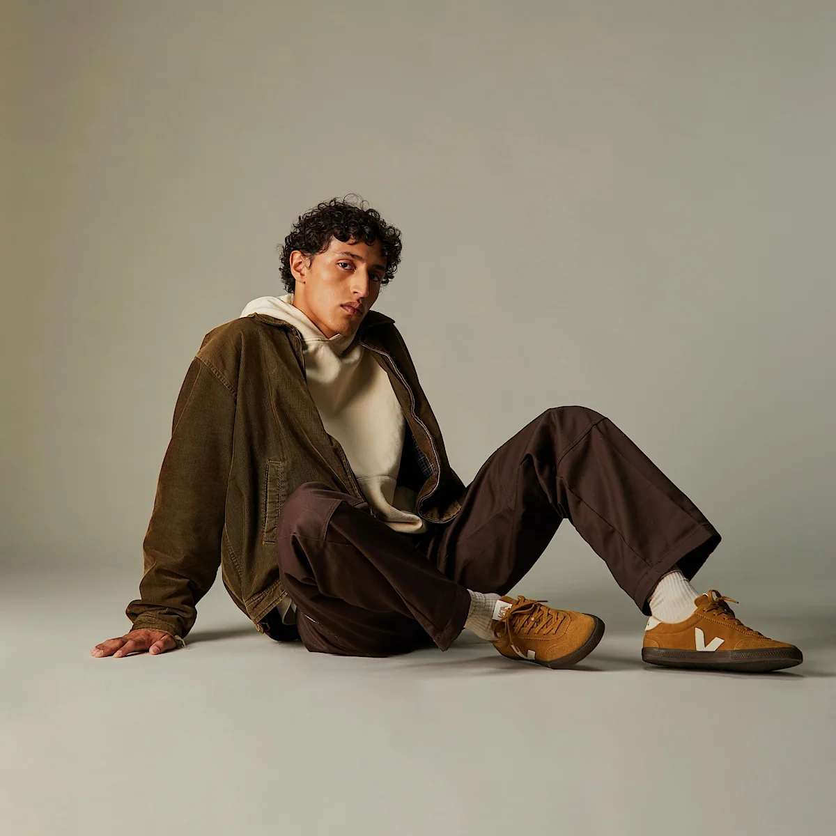 Veja | Volley Suede Sneaker - Natural Eagle Tent-Natural-Eagle - Image 3