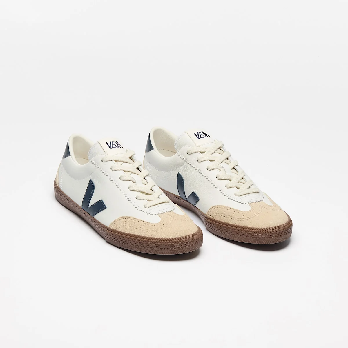 Veja | Volley Sneaker - Organic Leather in White-Nautico-Bark - Image 2