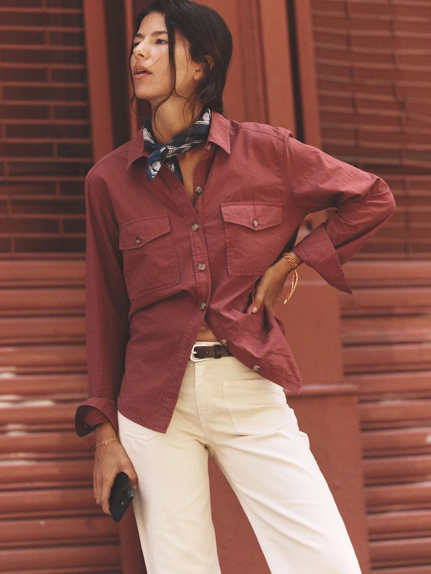 Xirena | Caroline Shirt in Cotton Poplin Russet-Brown - Image 2