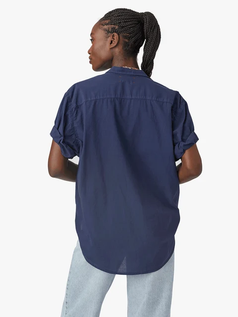 Xirena | Channing Shirt in - Lightweight Cotton Poplin Navy - Image 3